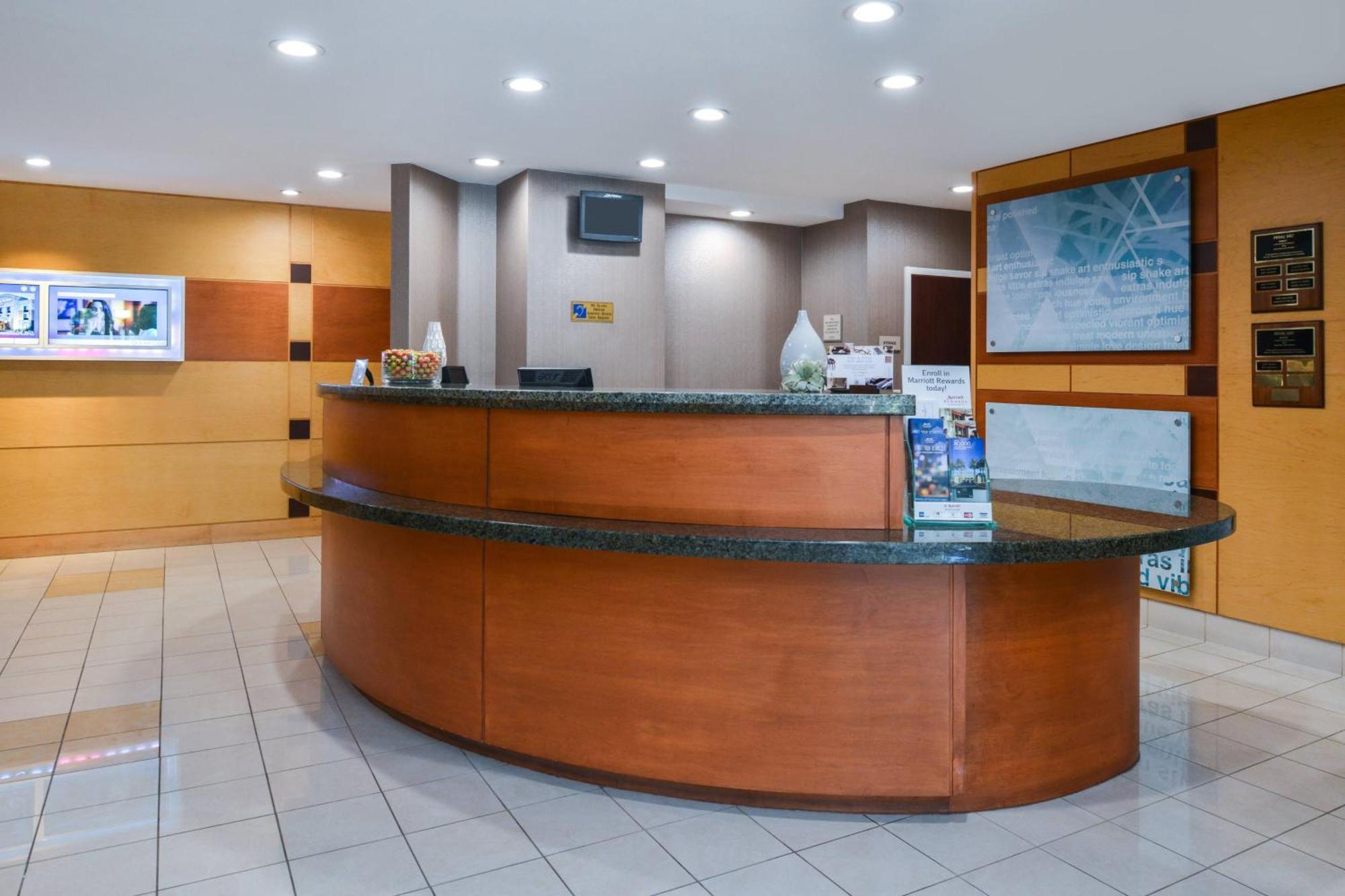 Springhill Suites By Marriott Lancaster Palmdale Exterior foto